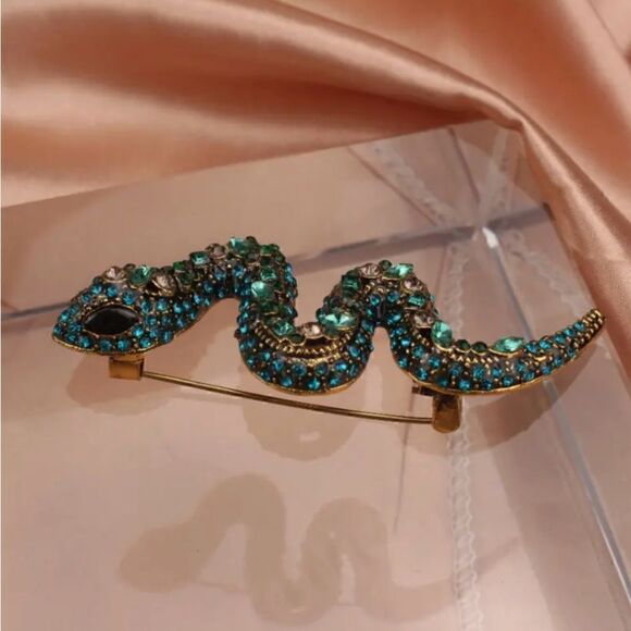 🐍 NEW sparkling slithering snake brooch 🐍 - Picture 3 of 6